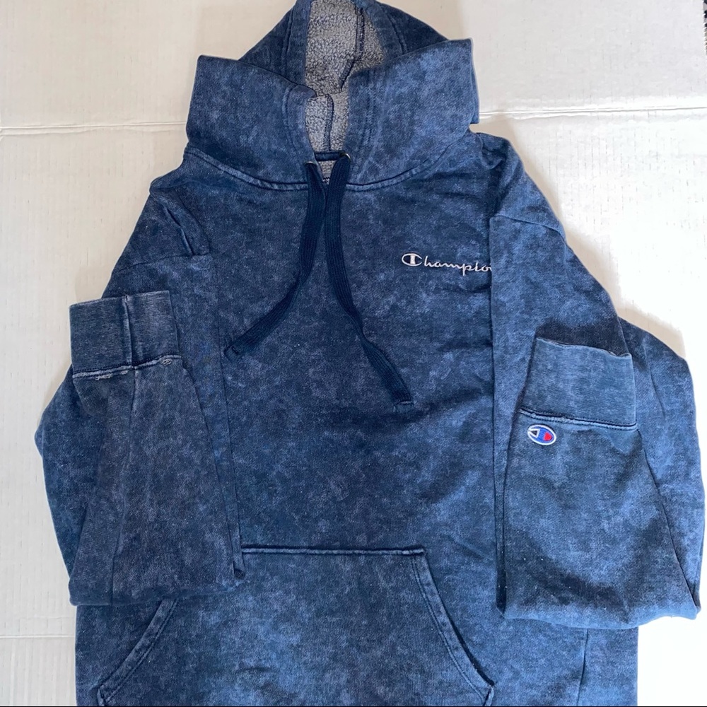 Champion Small Blue-Washed Hoodie